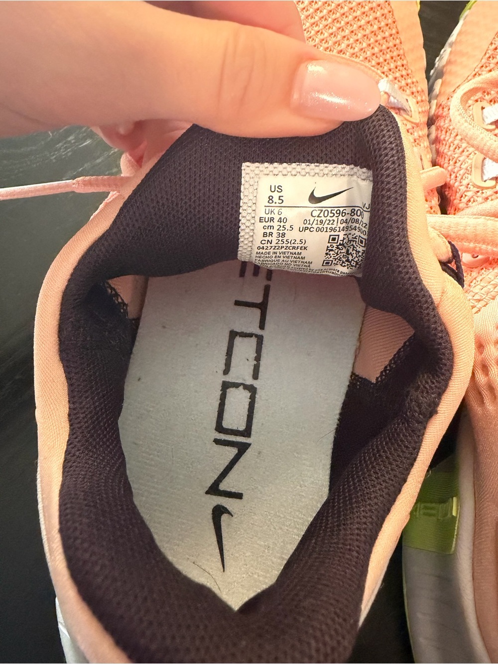 Nike women’s Metcon sneakers - Picture 4 of 5